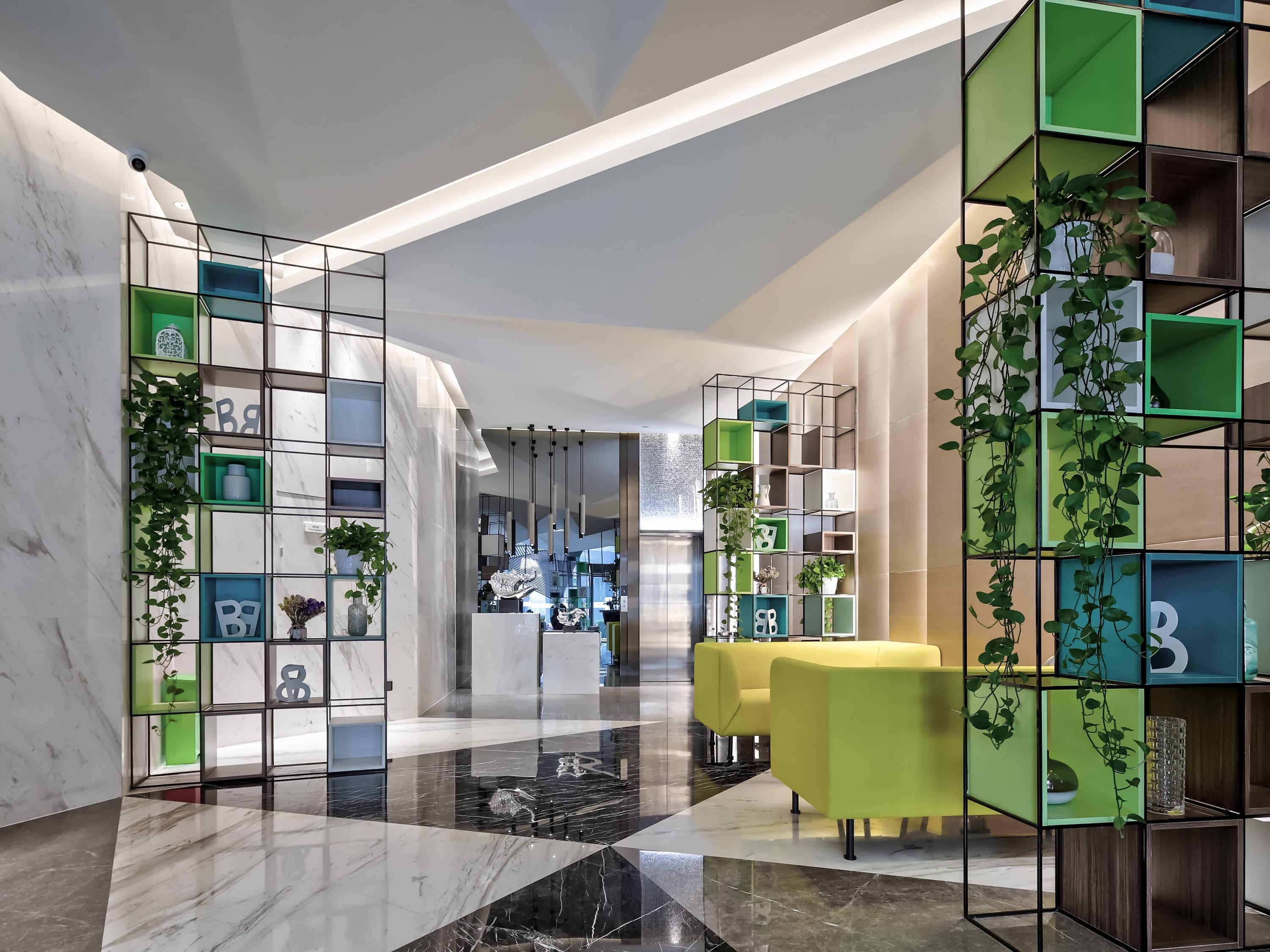 Ibis Styles Nanjing South Railway Station North Square Hotel Exterior photo